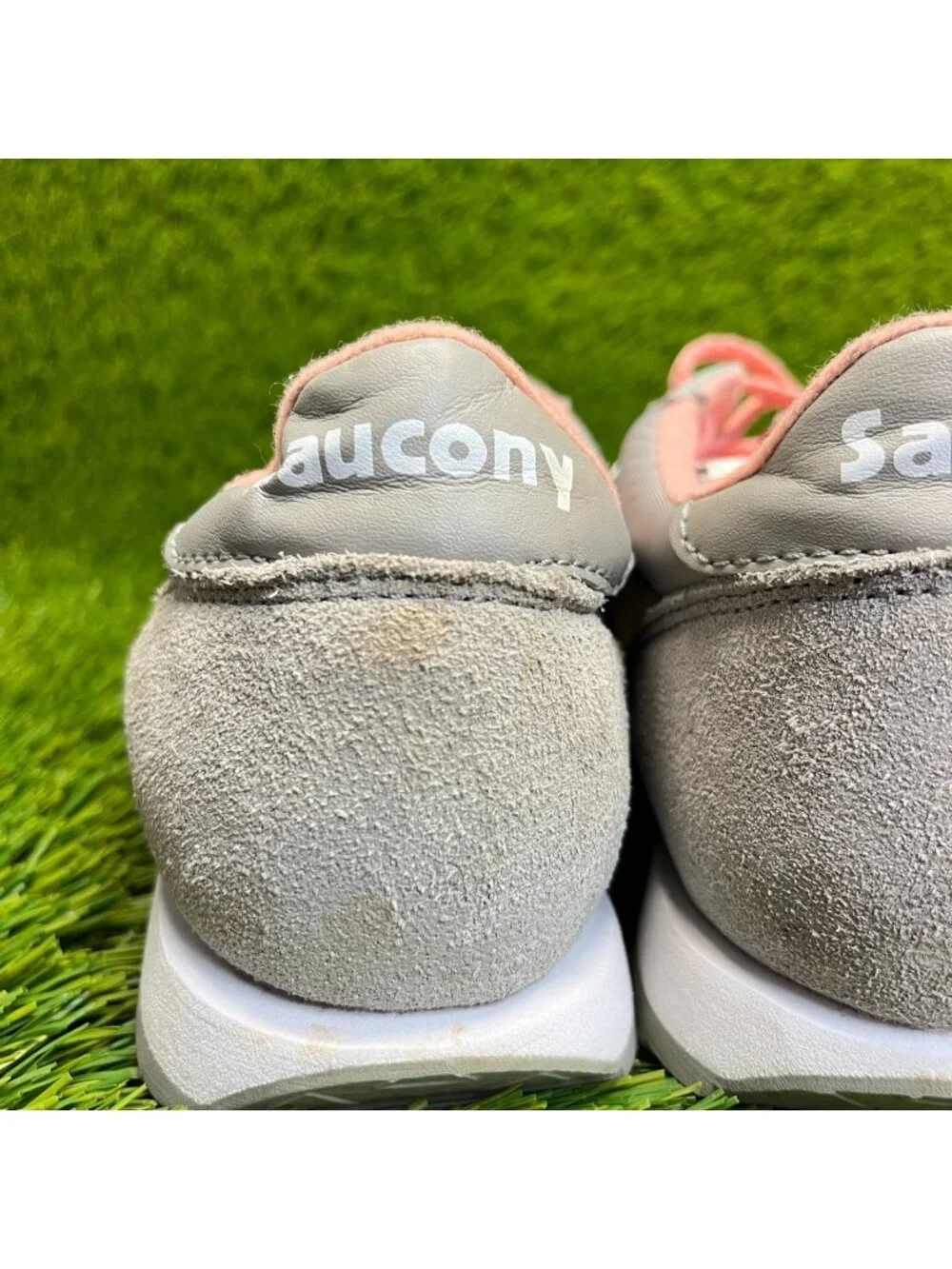 Saucony Jazz Original Womens Size 8 Gray White Athletic Running Shoes Sneakers